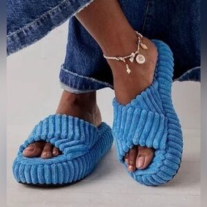 Free People Two Days in Ibiza Blue Terry Slides, size 9